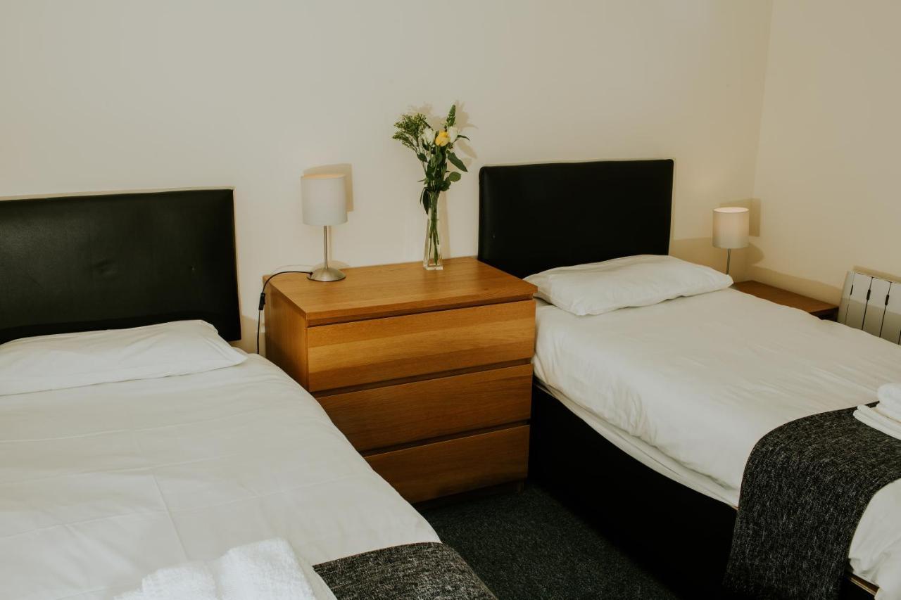 Uist Travel Accommodation Daliburgh  Екстер'єр фото