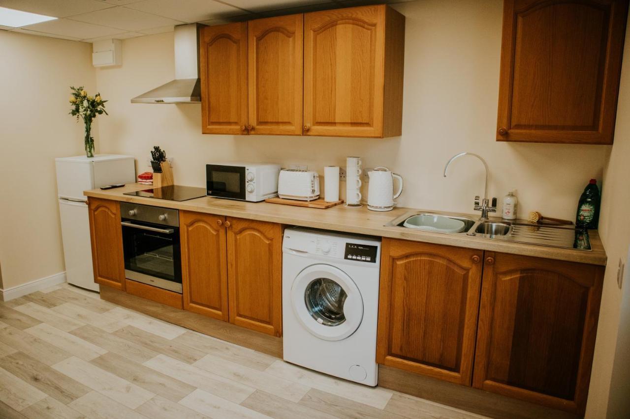 Uist Travel Accommodation Daliburgh  Екстер'єр фото