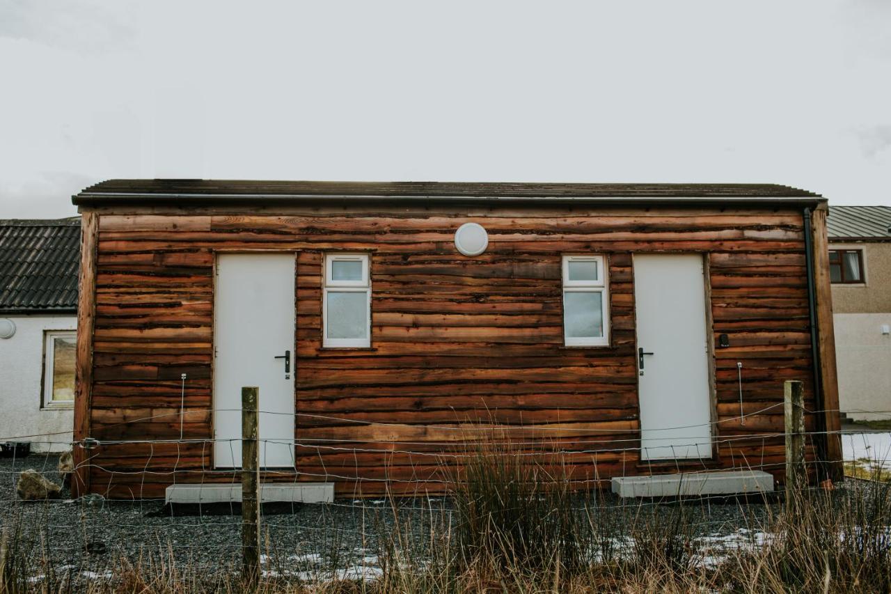 Uist Travel Accommodation Daliburgh  Екстер'єр фото